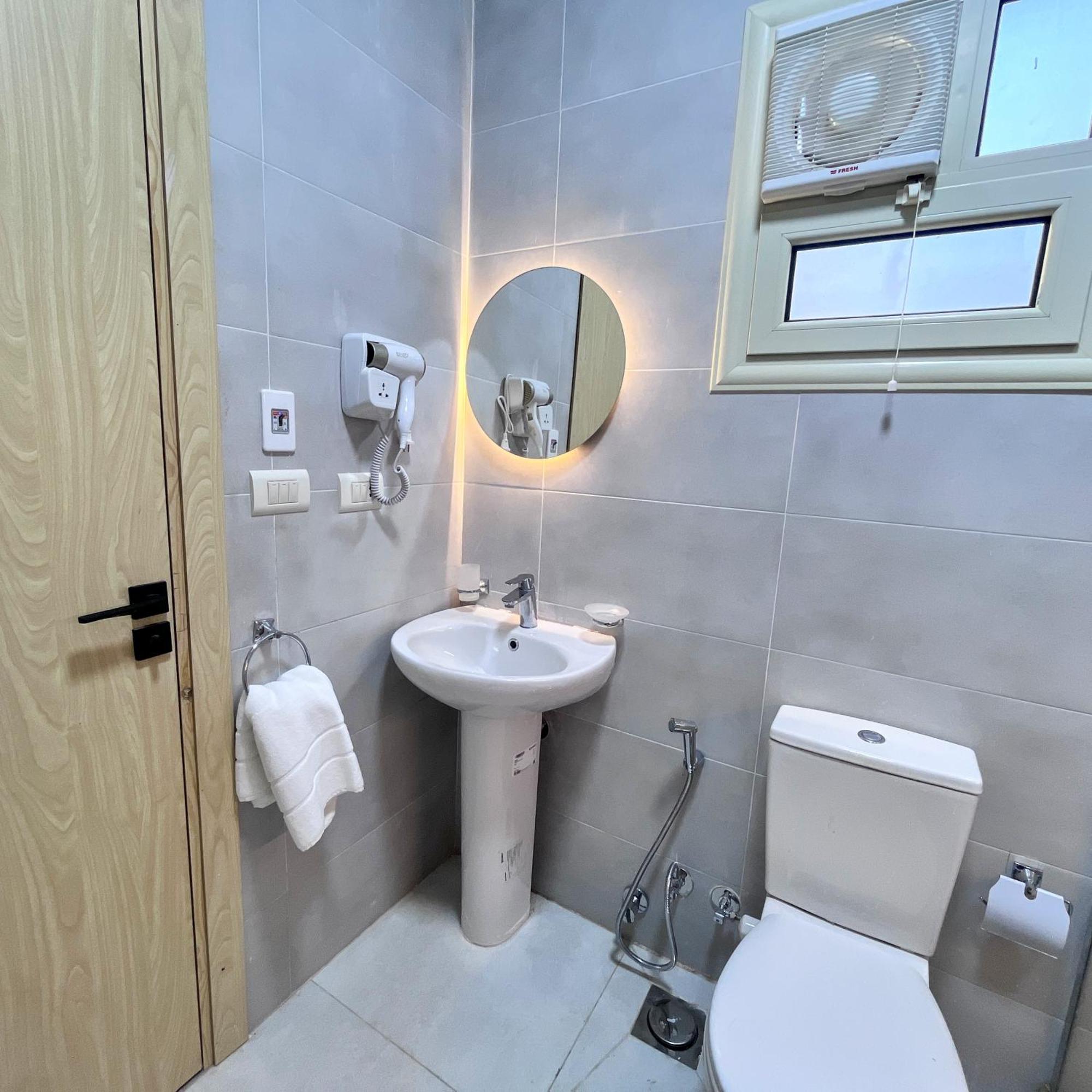 Ferienwohnung Boho Getaway With Pyramids View & Jacuzzi Giza Exterior foto